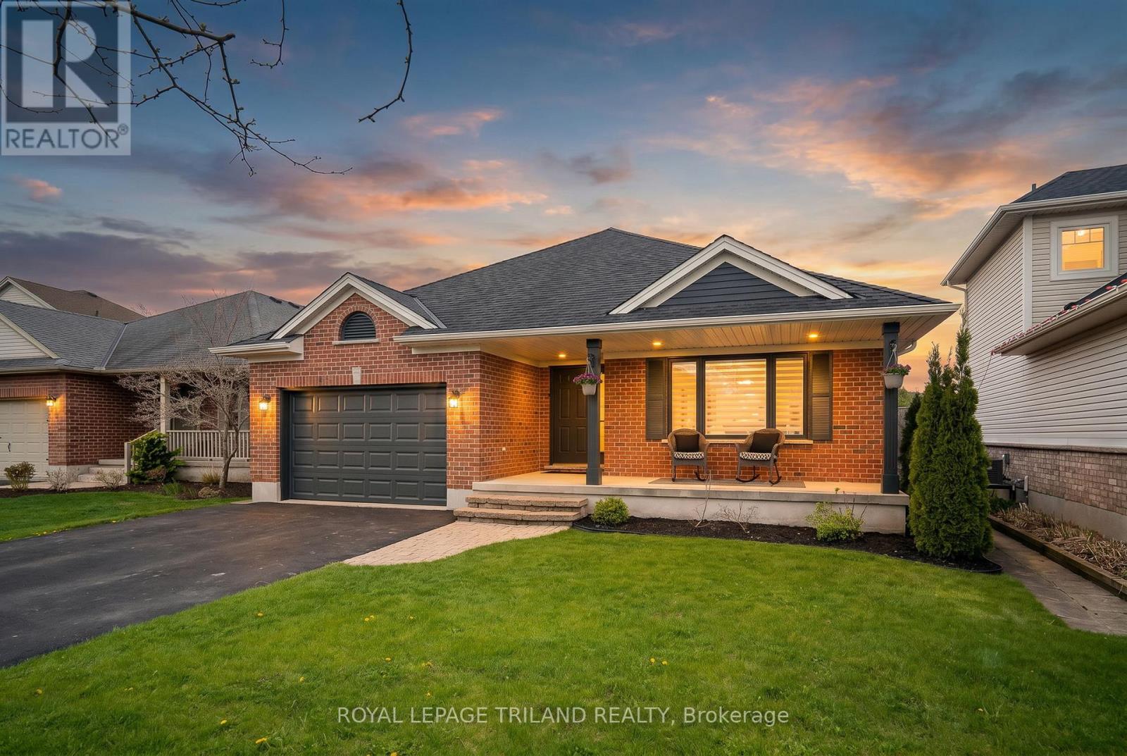 77 SHAW BOULEVARD, Central Elgin (Lynhurst)
