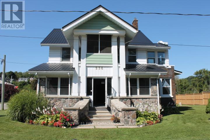 236 COLONEL BOSTWICK STREET, Central Elgin (Port Stanley)