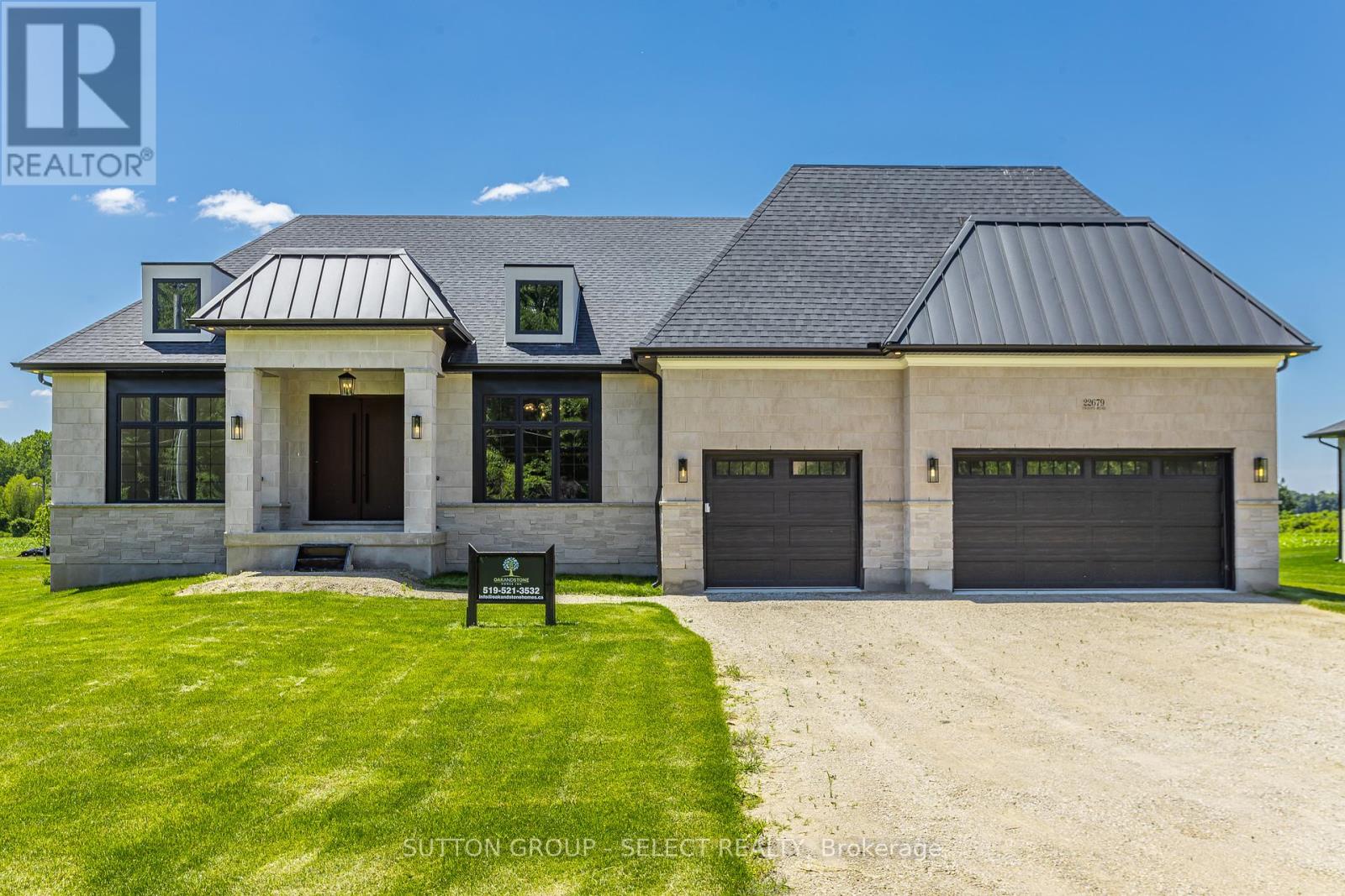 22679 TROOPS ROAD, Strathroy-Caradoc (Mount Brydges)