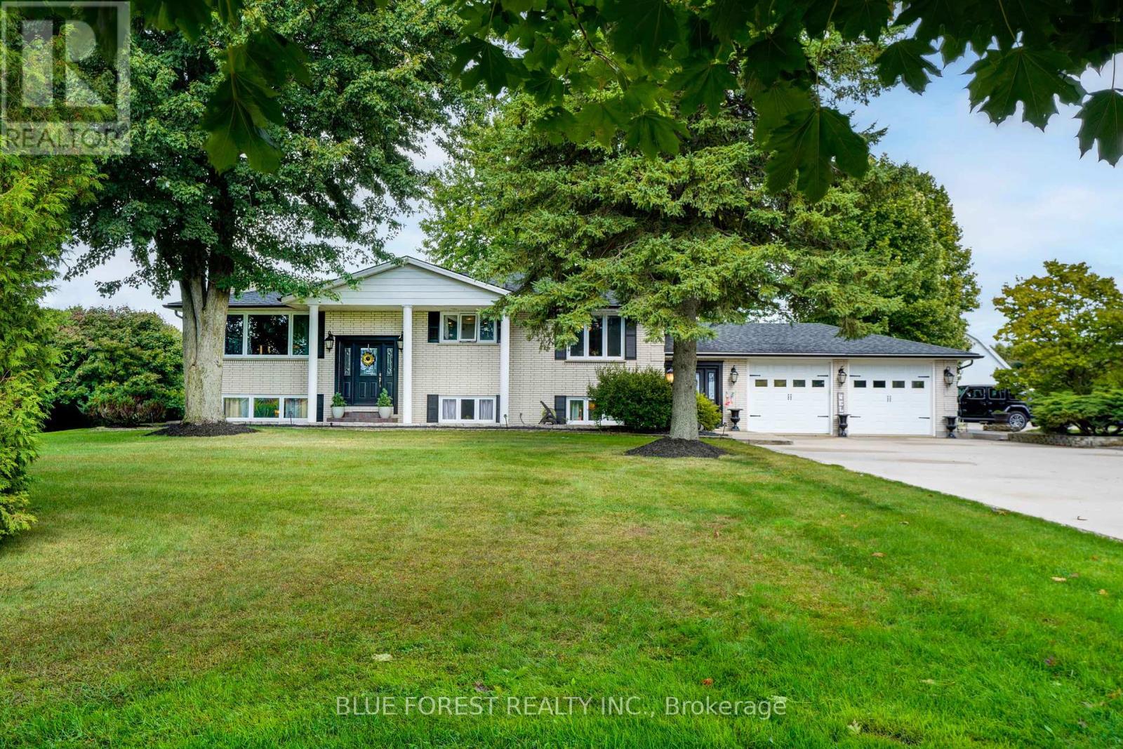 10996 FURNIVAL ROAD, West Elgin (Rodney)