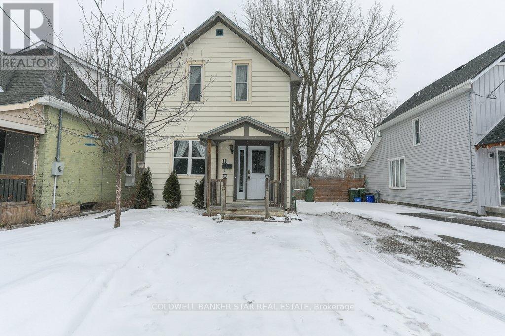 11 OMEMEE STREET W, St. Thomas