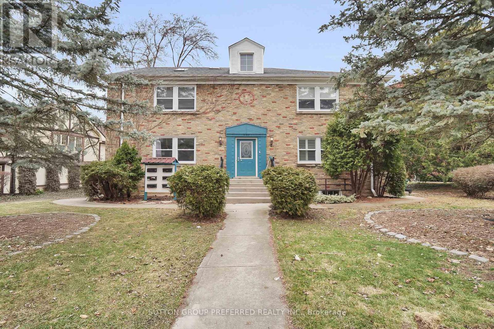 137 WINDSOR CRESCENT, London
