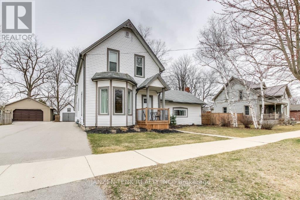 32 ST GEORGE STREET, Aylmer