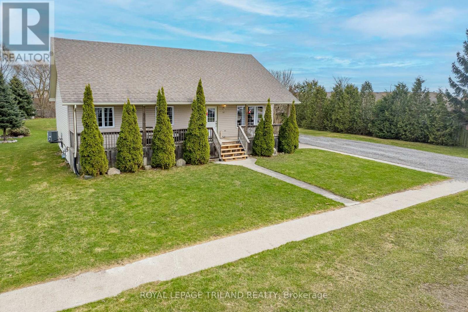 42 KING STREET, Lambton Shores (Thedford)