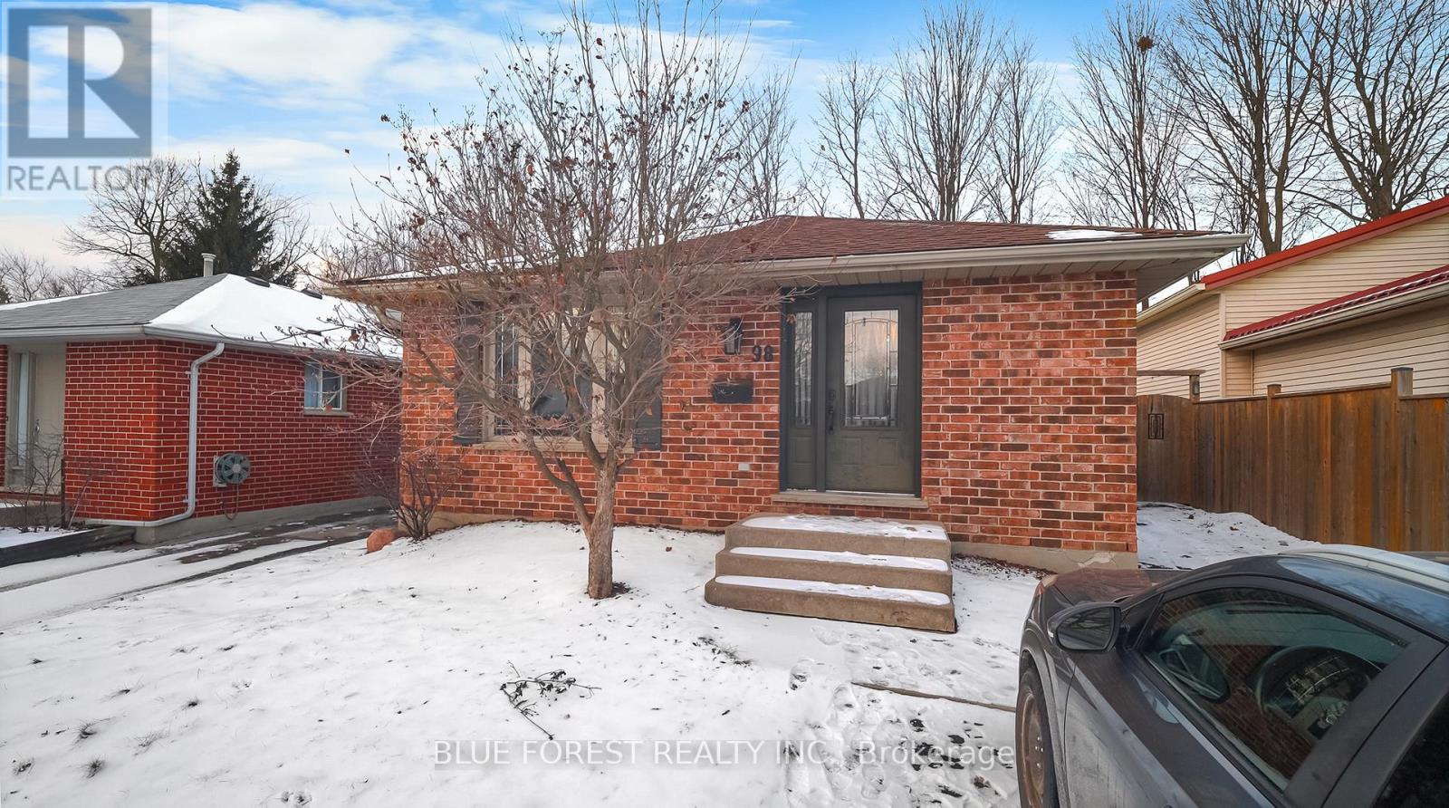 98 SADDY AVENUE, London East (East I)