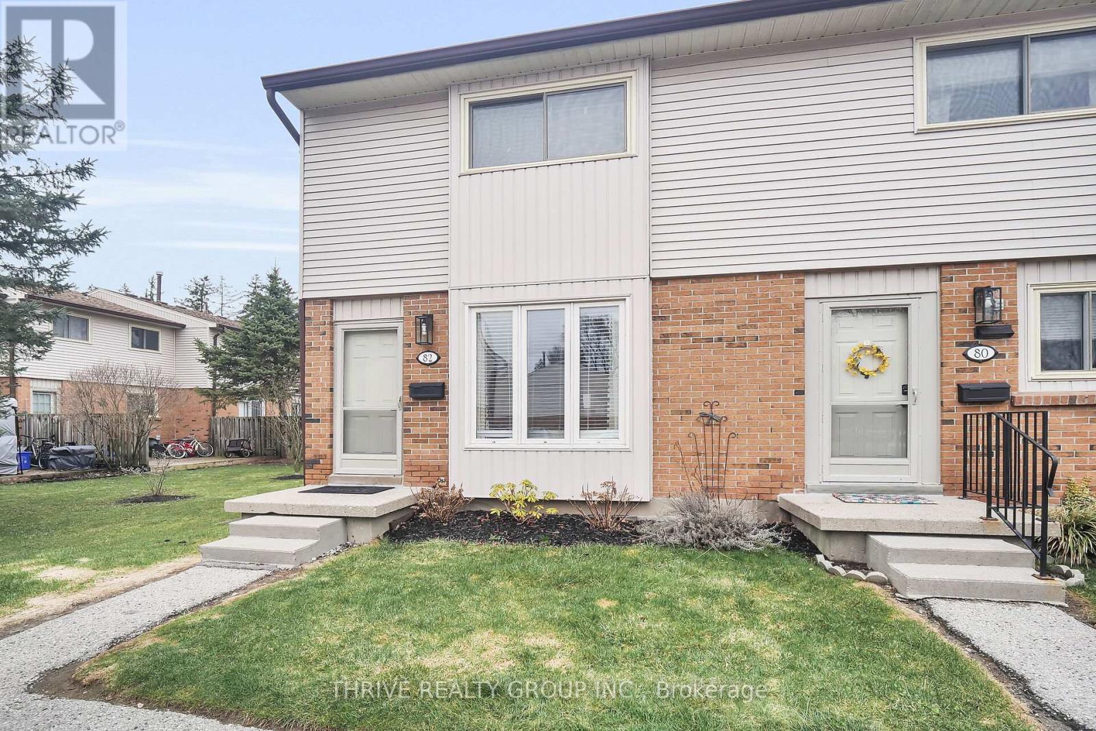 82 - 1328 COMMISSIONERS ROAD W, London South (South B)