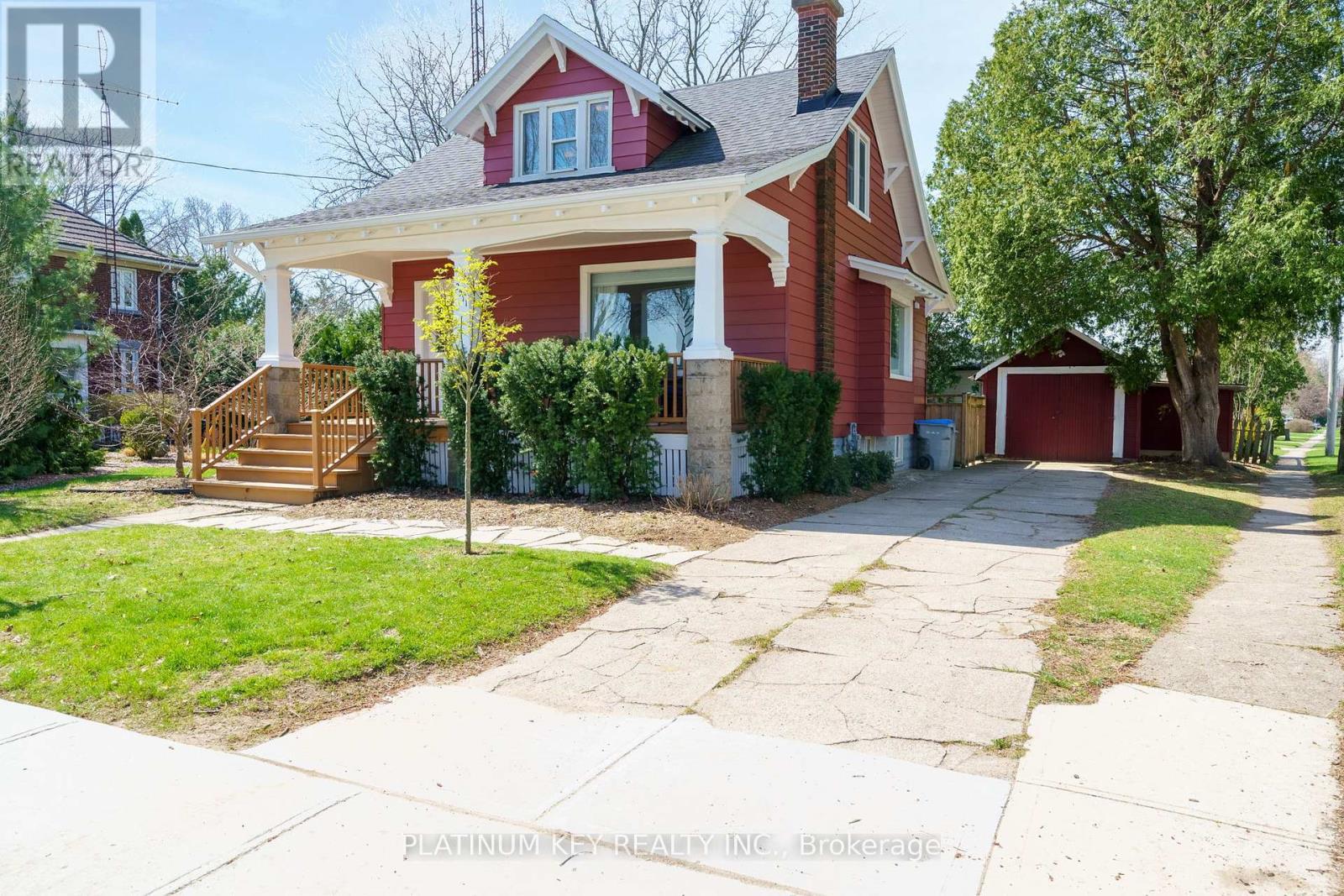 2511 QUEEN STREET, Strathroy-Caradoc (Mount Brydges)