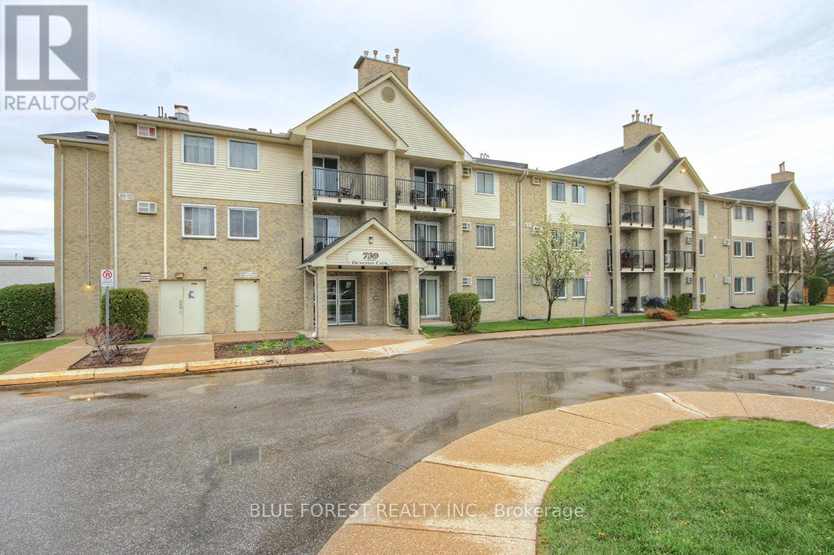 209 - 739 DEVERON CRESCENT, London South (South T)