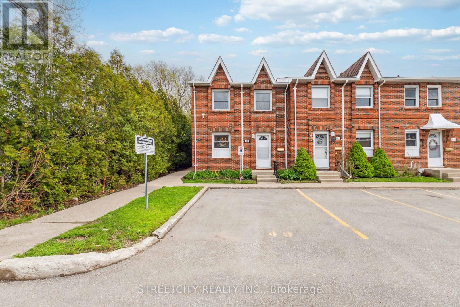 20 - 1118 SOUTHDALE ROAD E, London South (South S)