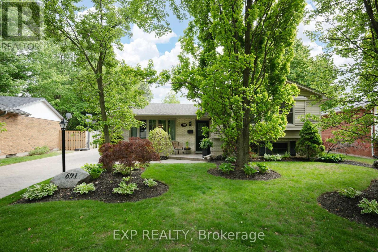 691 ALGOMA AVENUE, London North (North H)
