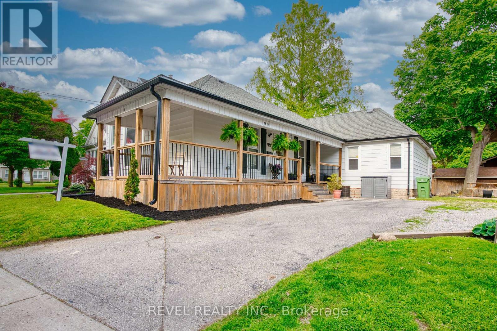 99 ELGIN STREET, St. Thomas