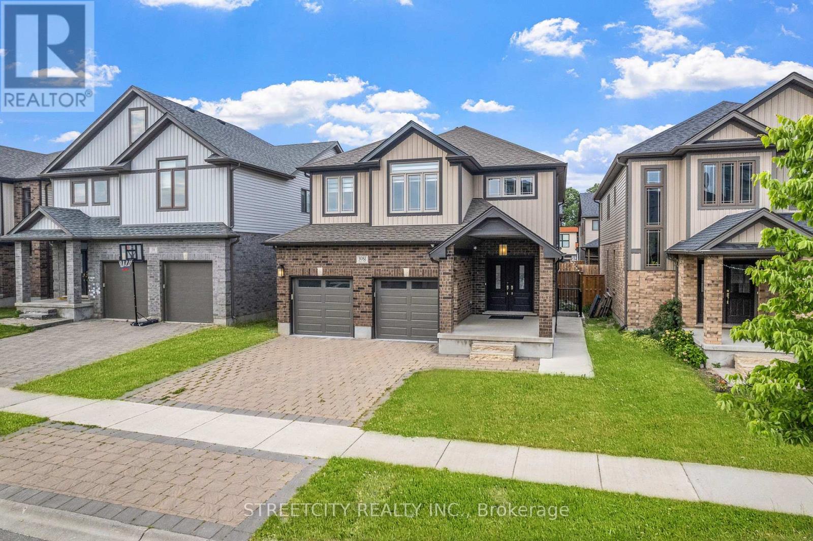 3082 TOKALA TRAIL W, London North (North S)