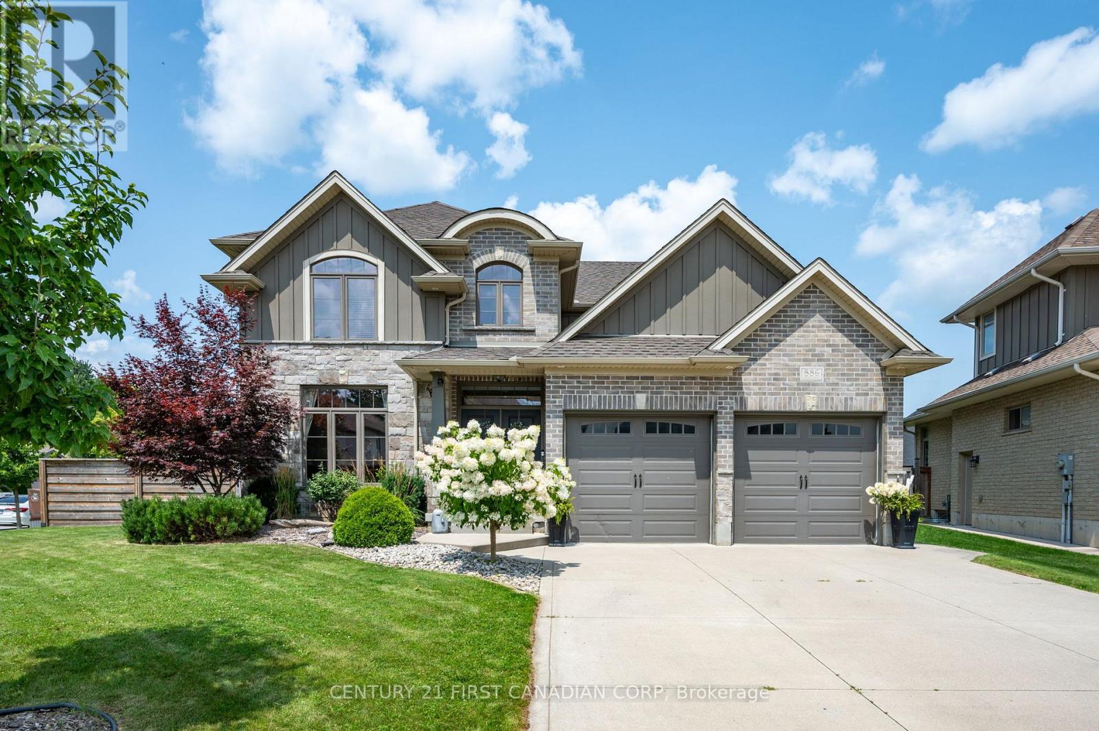 886 FOXCREEK ROAD, London North (North S)