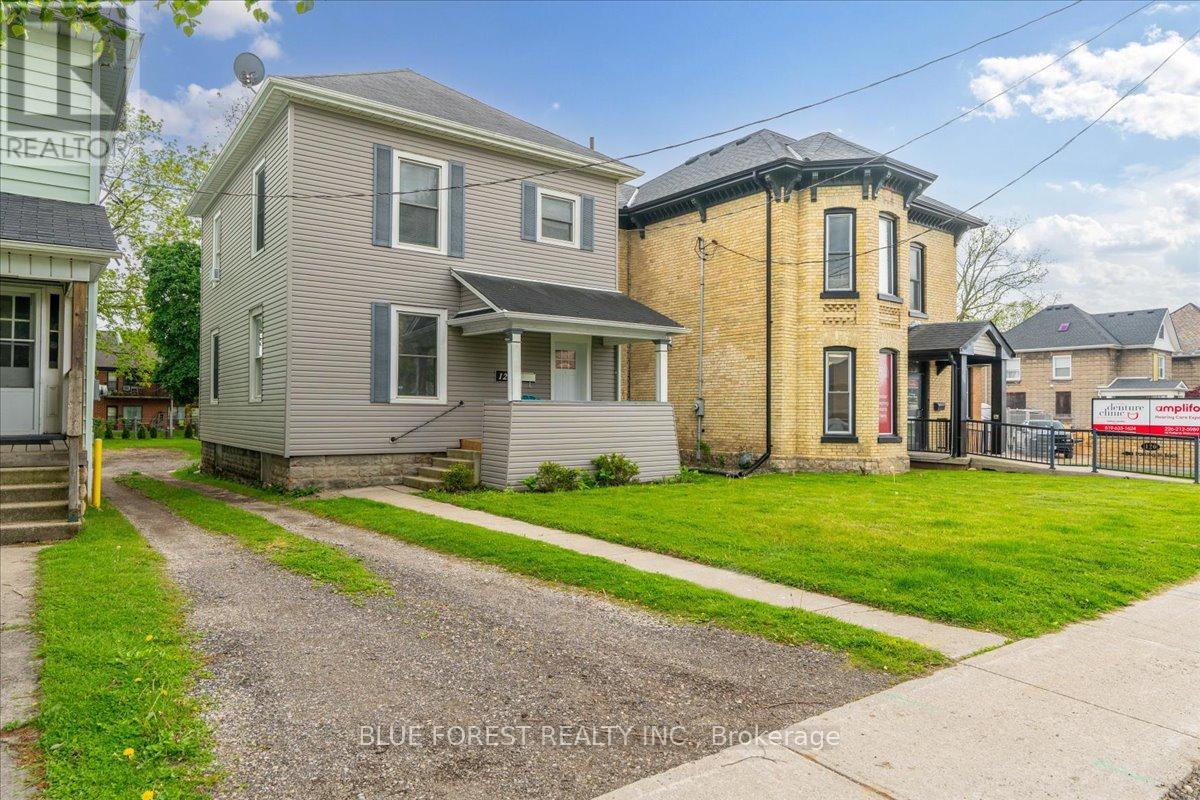 122 CENTRE STREET, St. Thomas