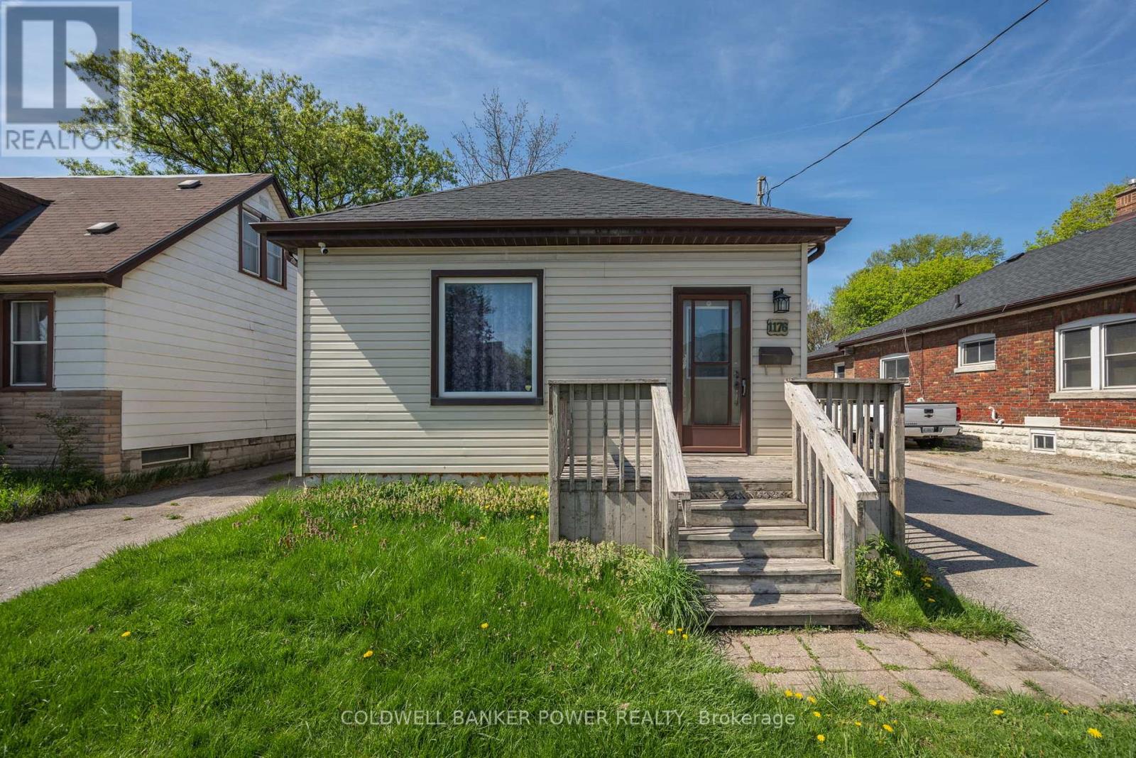 1176 FLORENCE STREET, London East (East M)