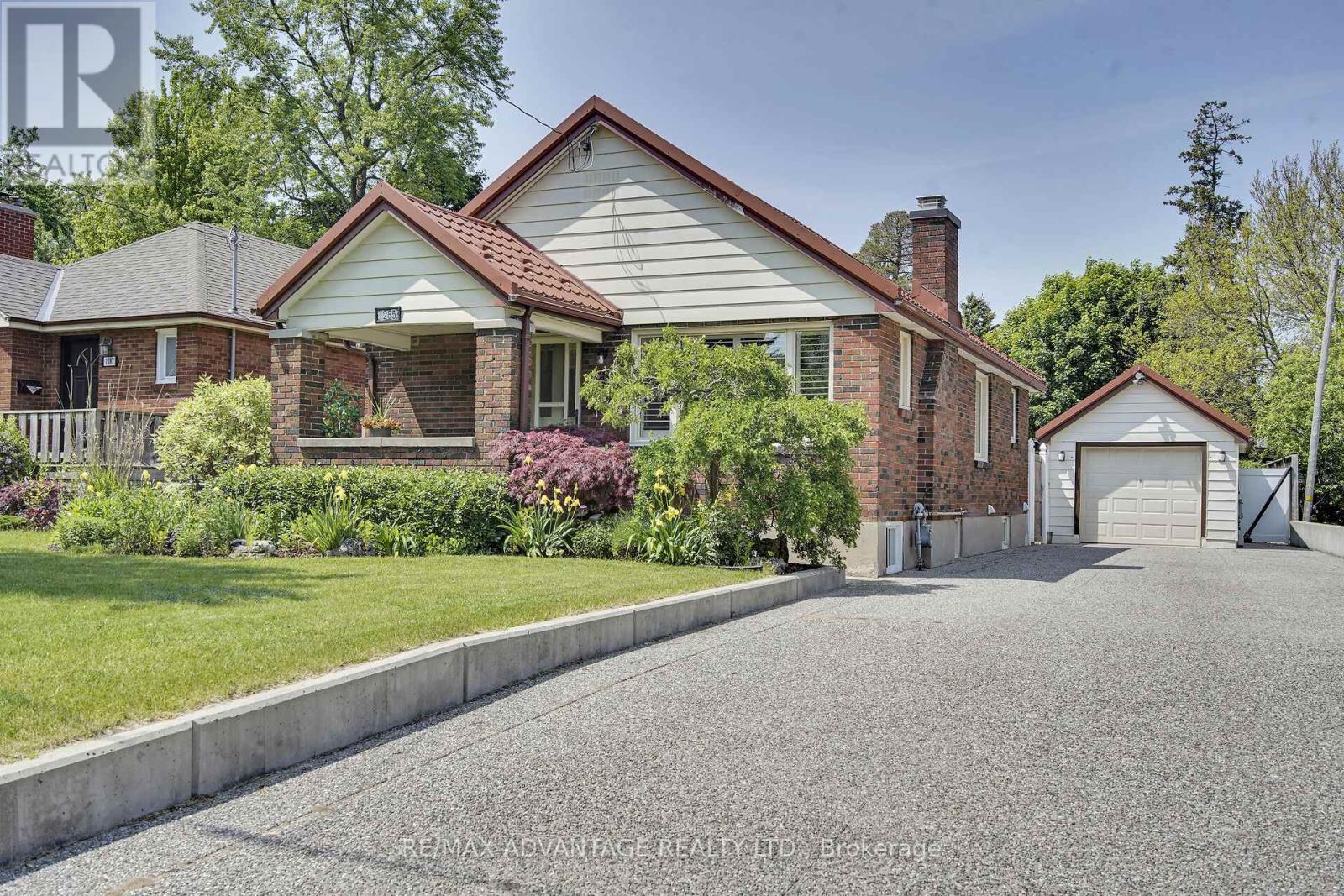 1285 GUEST AVENUE, London South (South B)