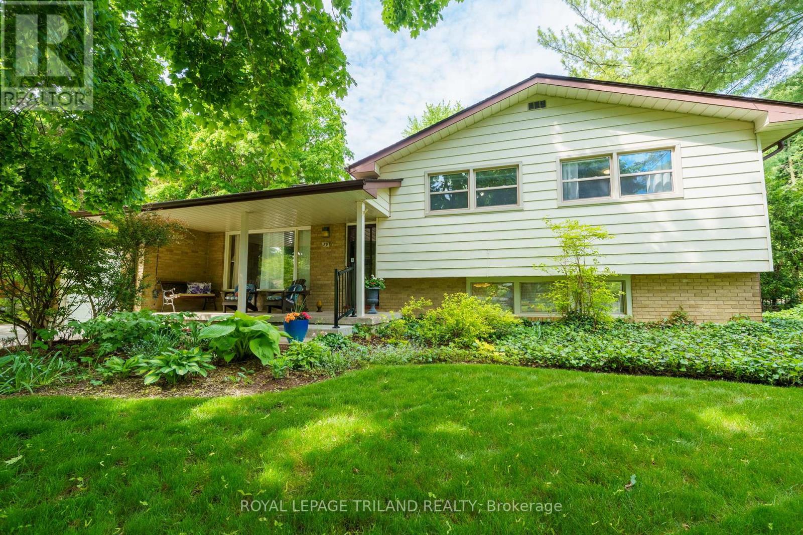 89 ROLLINGWOOD CIRCLE, London North (North J)