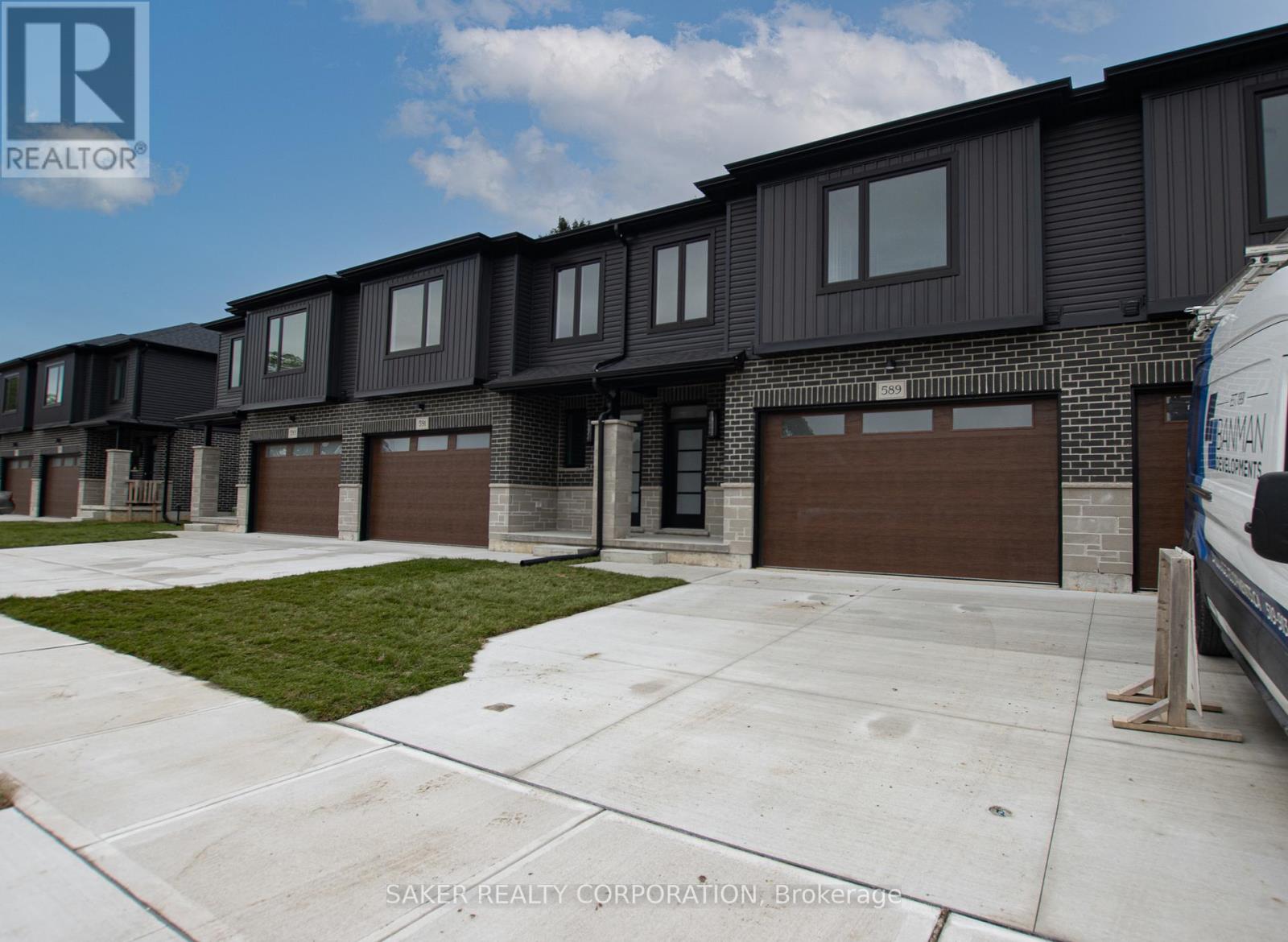 585 REGENT STREET, Strathroy-Caradoc (Mount Brydges)