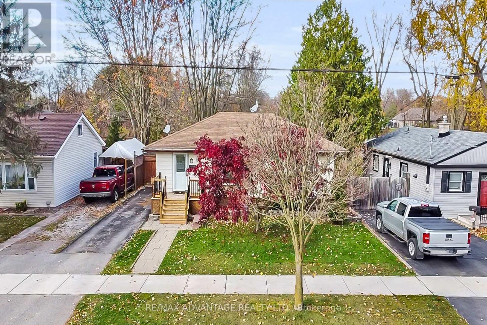 1824 AVALON STREET, London East (East H)