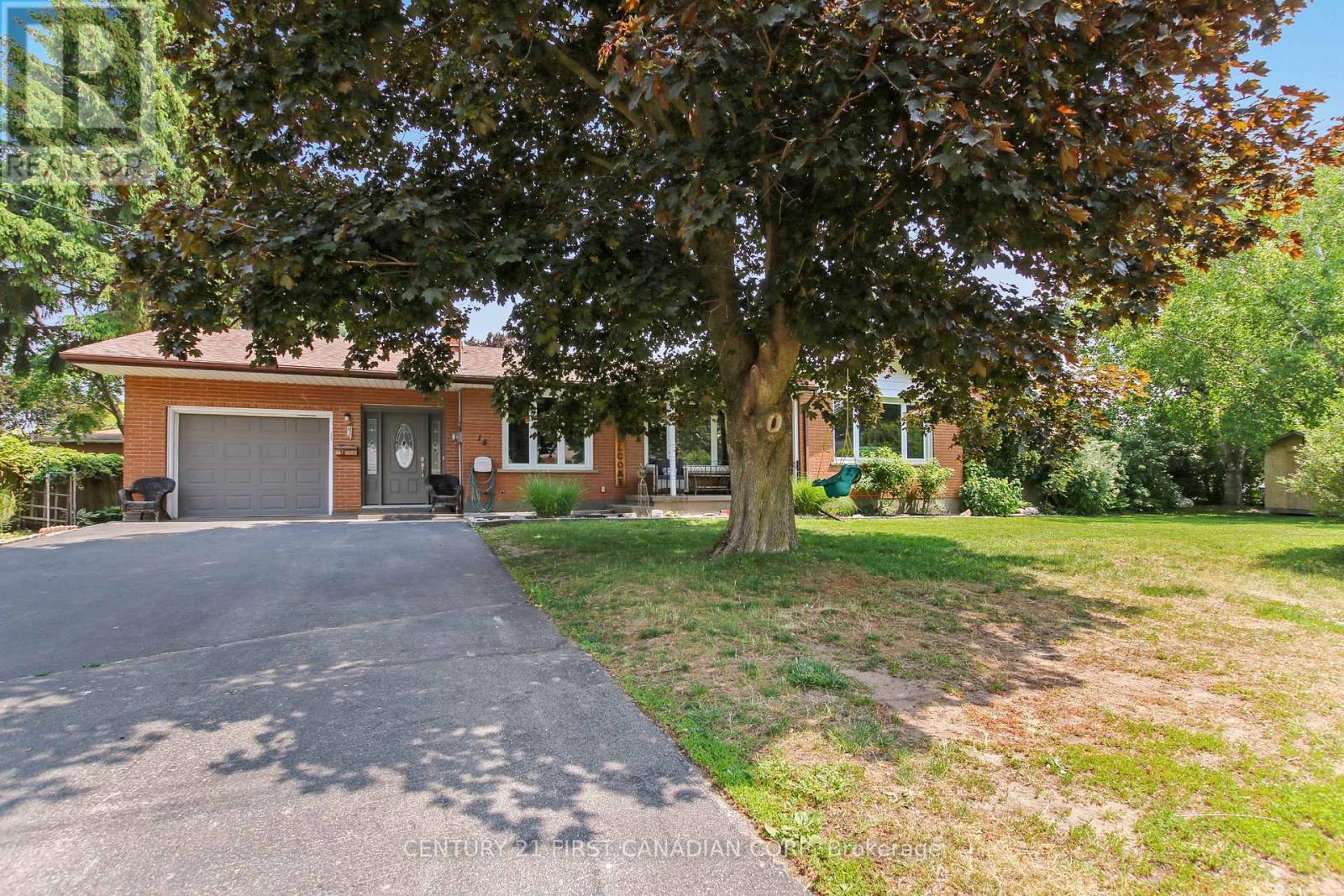 18 VERNA DRIVE, Tillsonburg
