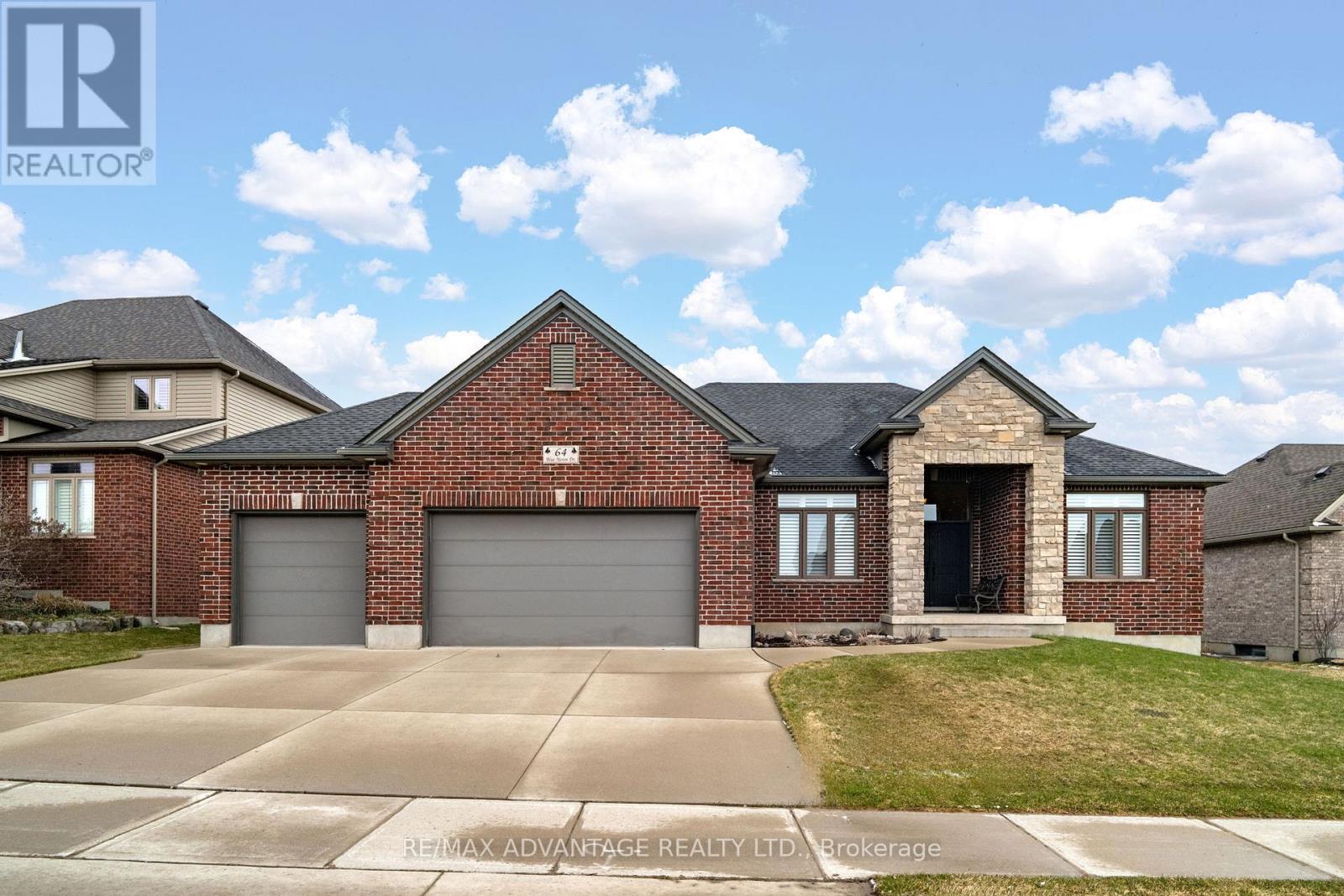 64 BLUE HERON DRIVE, Middlesex Centre (Ilderton)