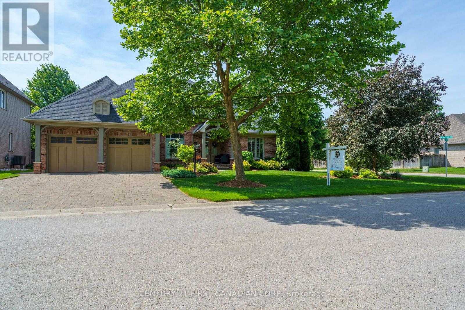 2091 VALLEYRUN BOULEVARD, London North (North R)