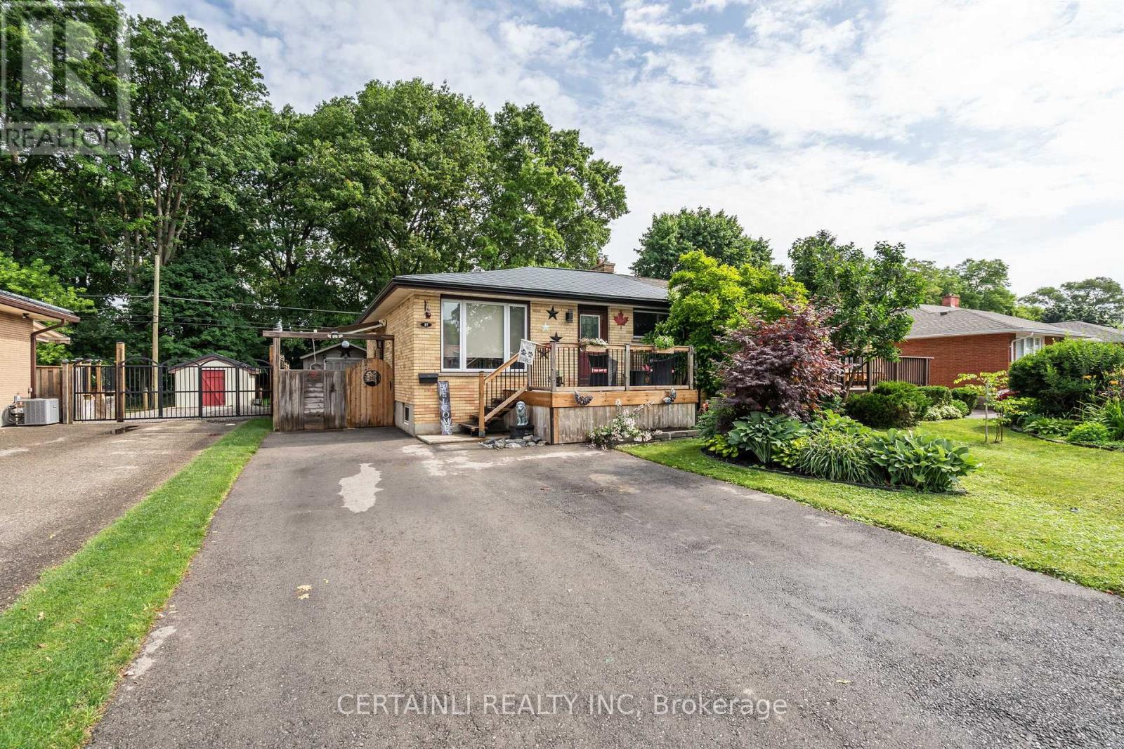 97 QUEENSTON CRESCENT, London East (East O)