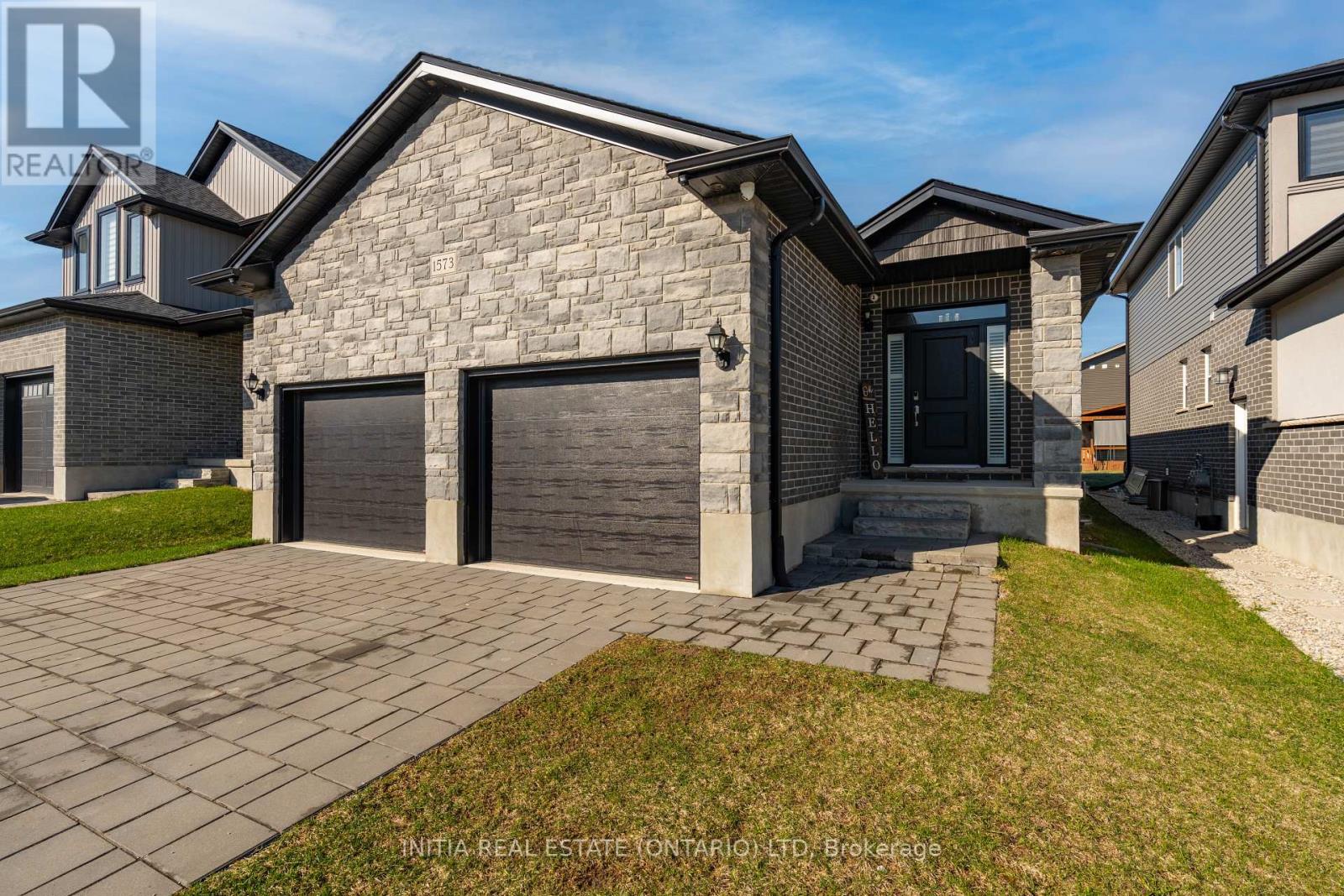 1573 DREW STREET, London East (East D)