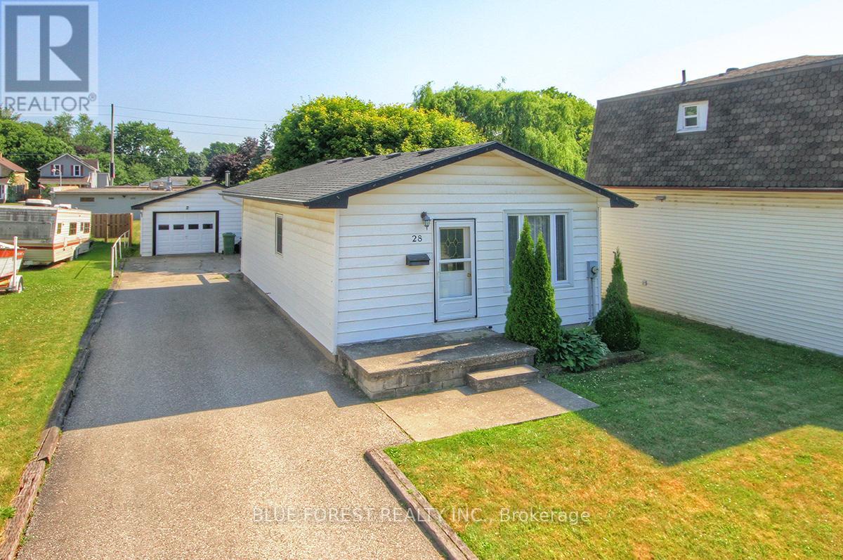 28 MARY STREET E, St. Thomas