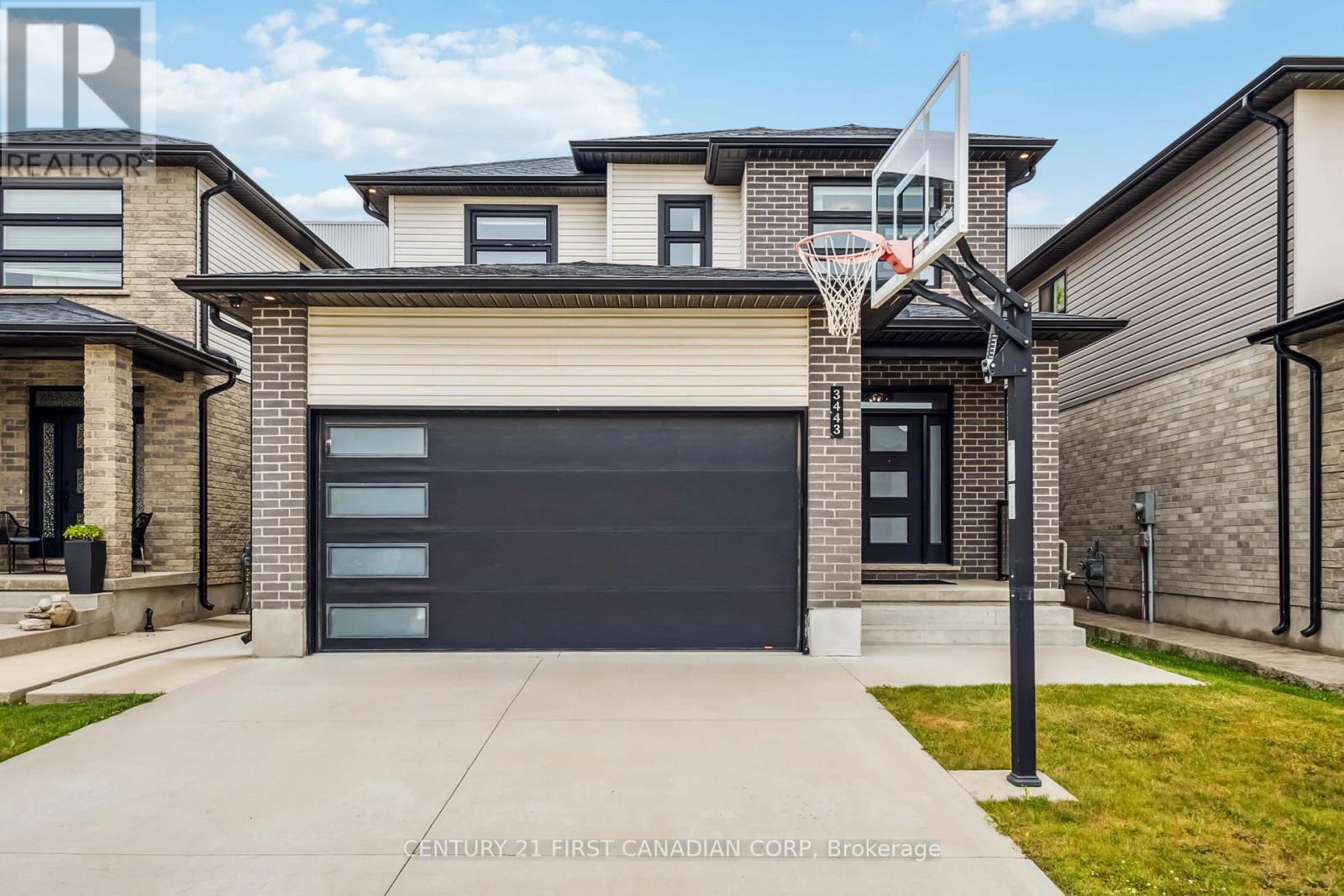 3443 EMILY CARR LANE, London South (South W)