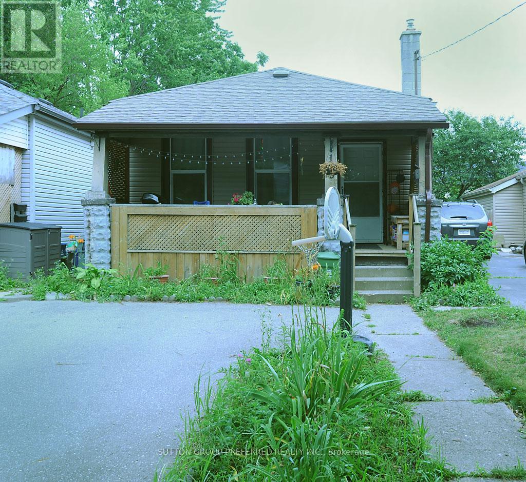 138 COLBORNE STREET, London East (East K)
