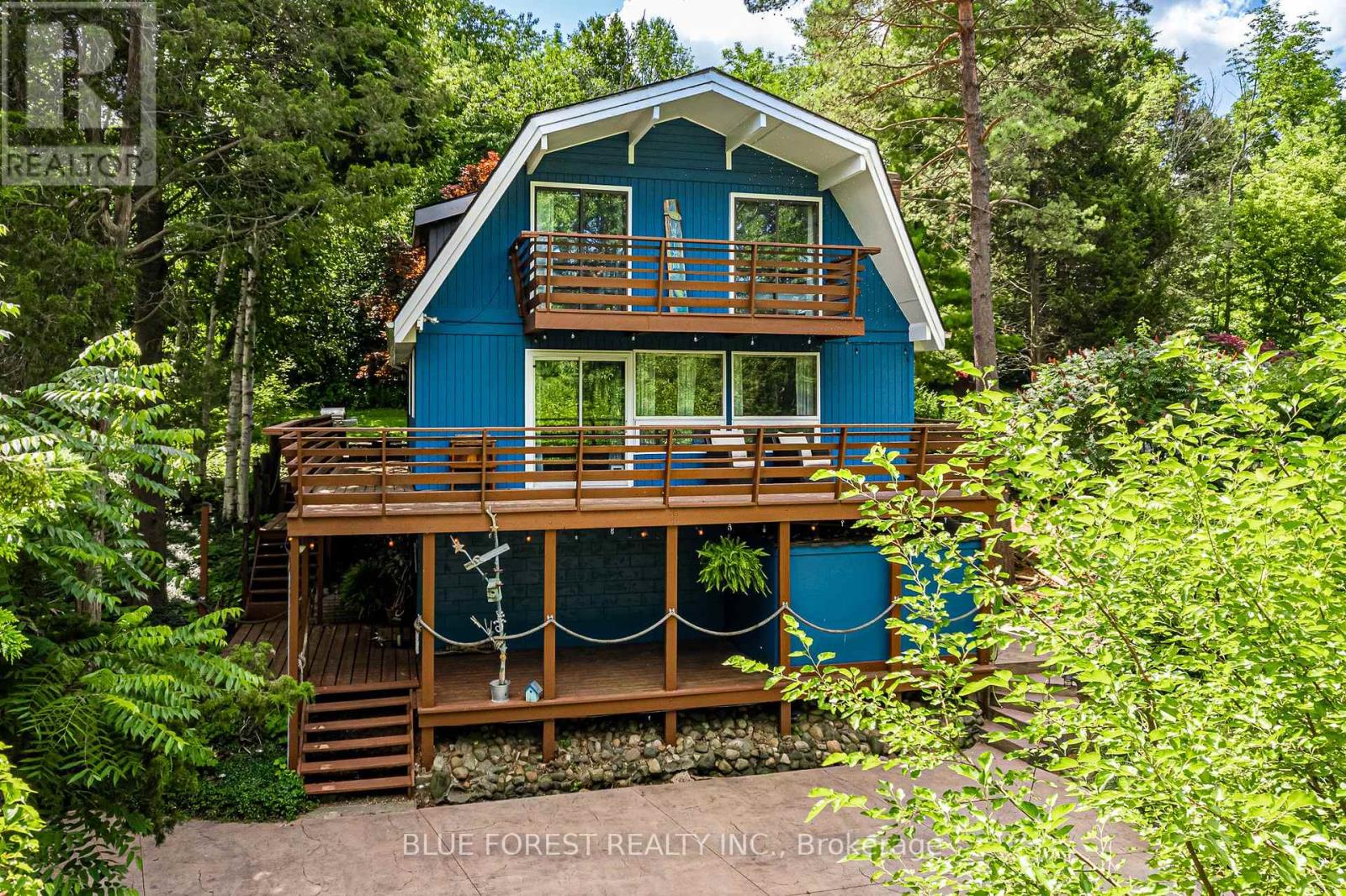 5437 LAKE VALLEY GROVE ROAD, Lambton Shores