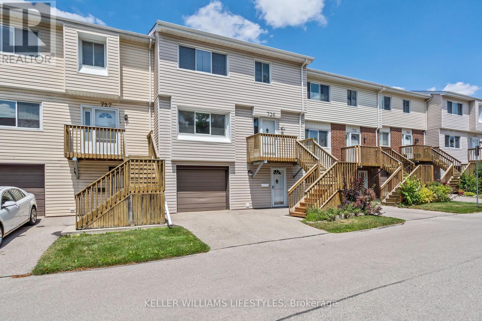726 WILKINS STREET, London South (South R)