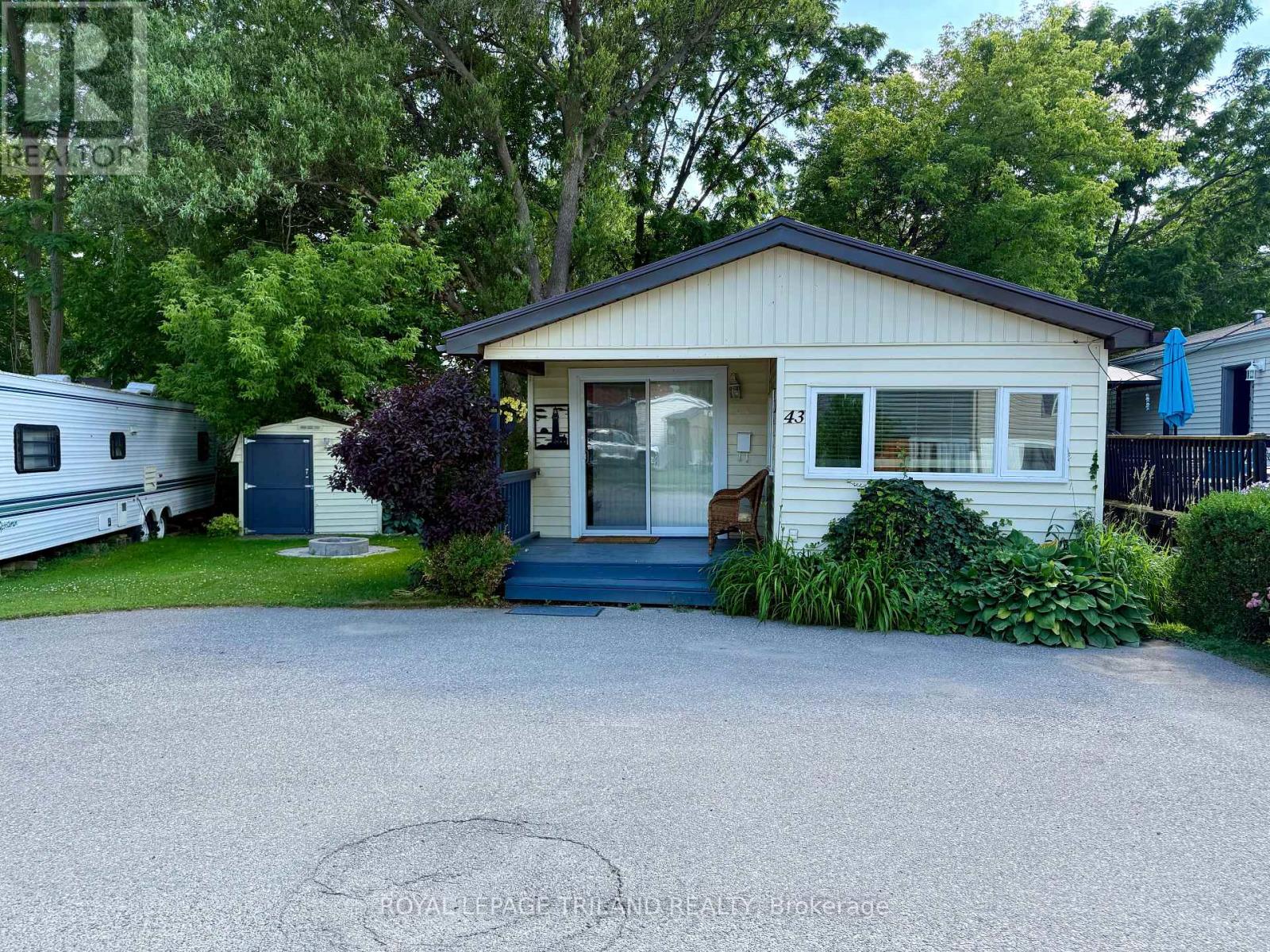 43 - 33 PITT STREET, Bayham (Port Burwell)