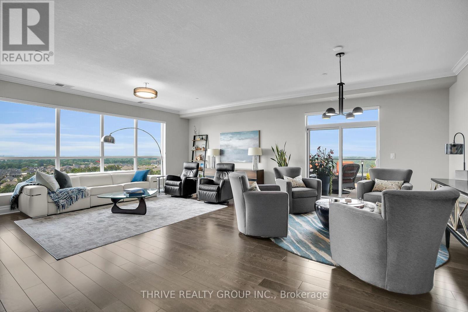1301 - 240 VILLAGEWALK BOULEVARD, London North (North A)