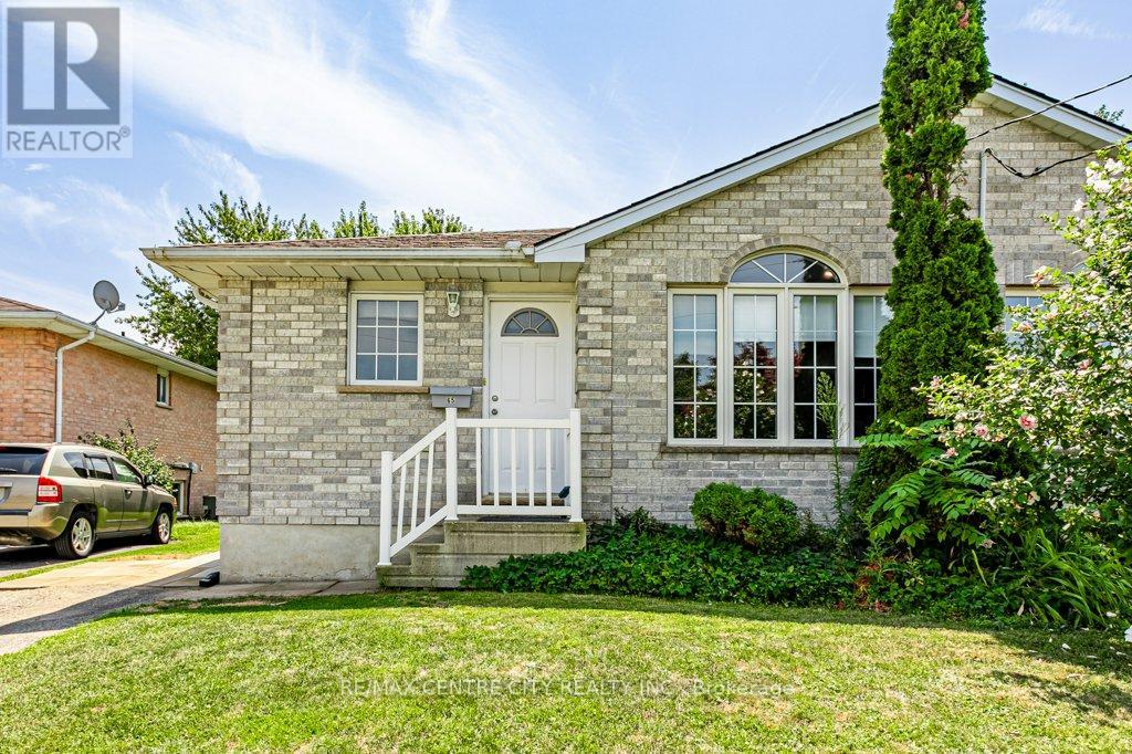 65 EDWARD STREET, St. Thomas