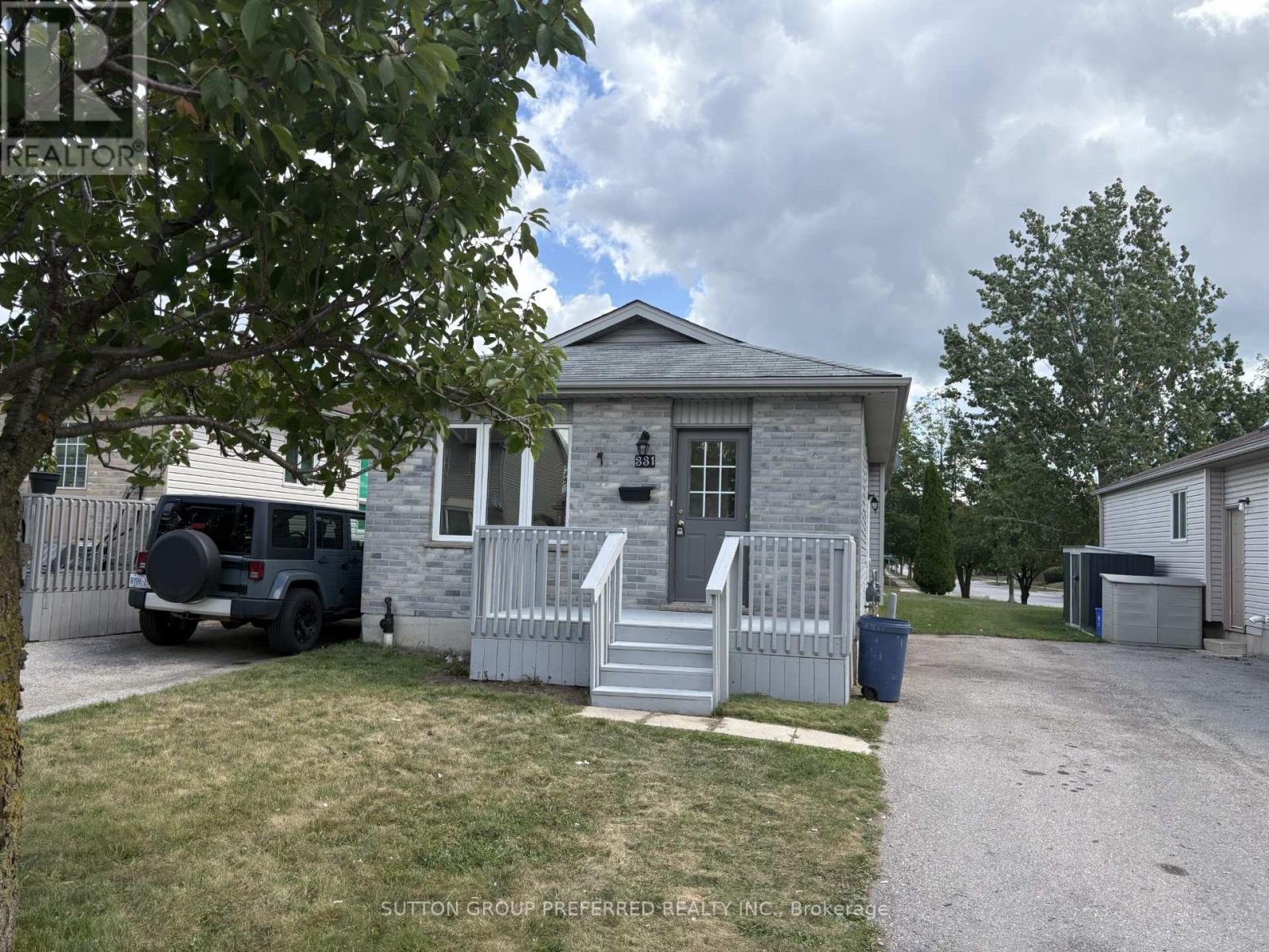 331 SIMPSON CRESCENT, London East (East K)