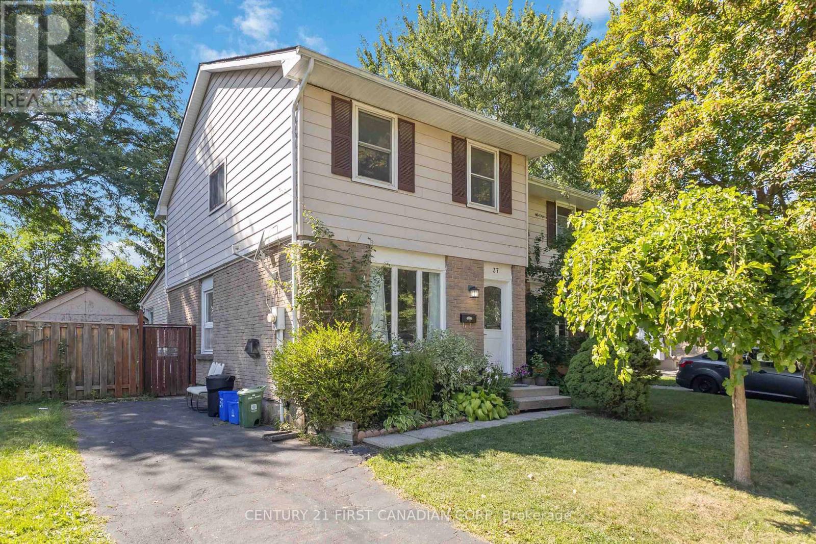 37 ELVIRA CRESCENT, London South (South X)