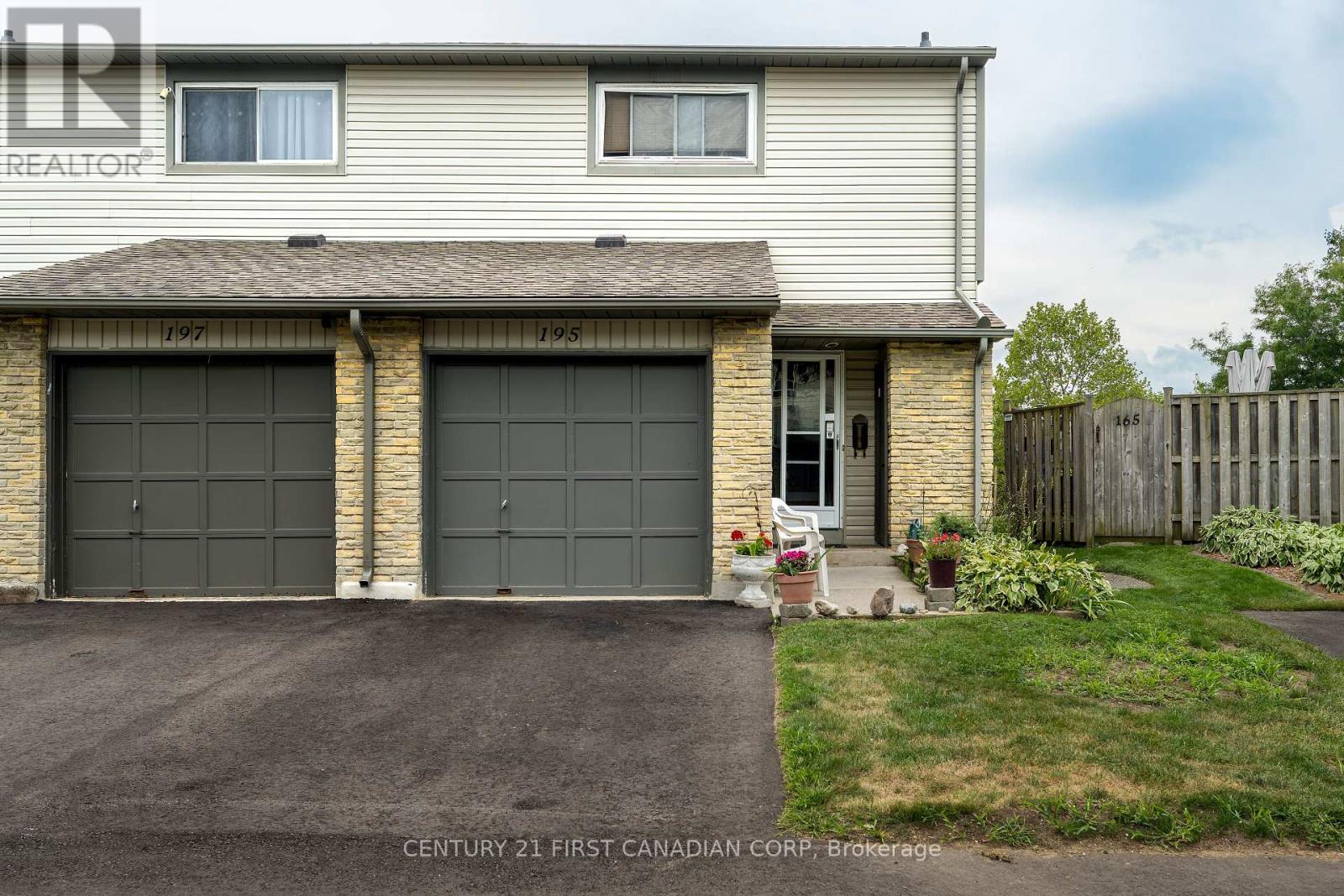 195 DEVERON CRESCENT, London South (South T)