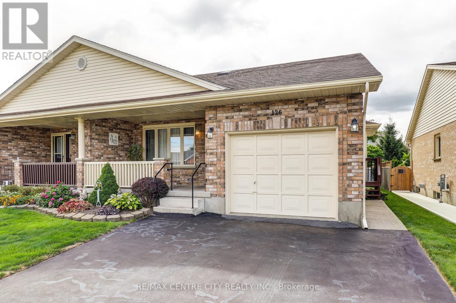126 MANOR ROAD, St. Thomas