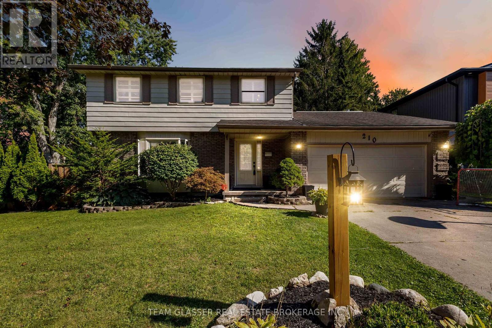 210 CHALET CRESCENT, London South (South K)