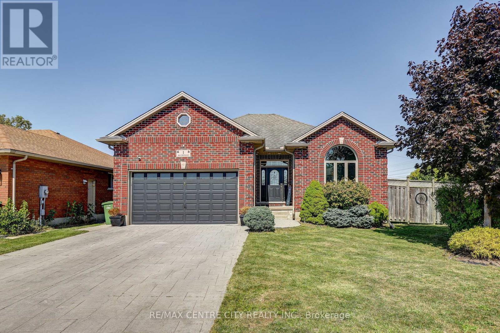 1 MCGREGOR COURT, St. Thomas
