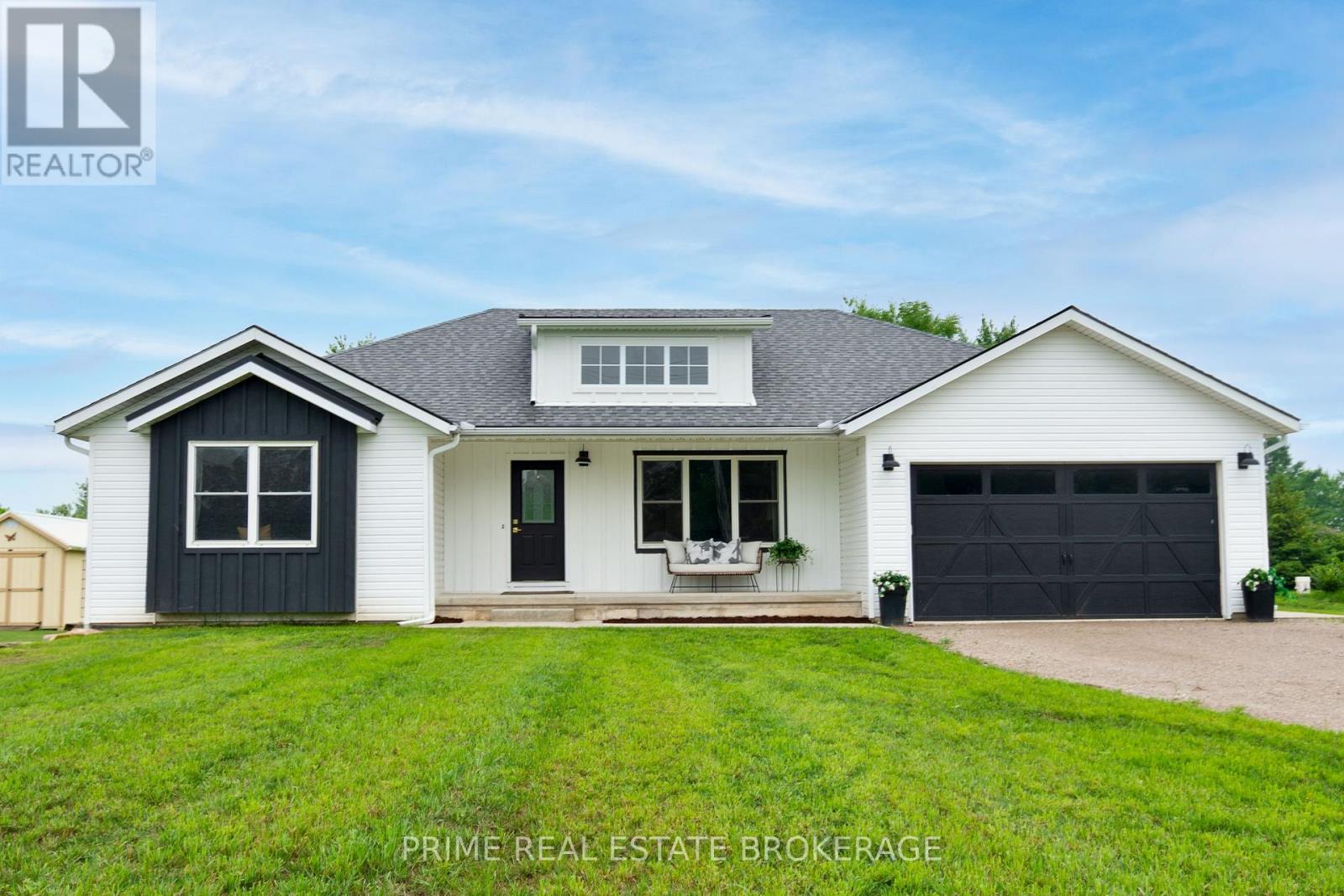 8865 IONA ROAD, Dutton/Dunwich (Iona)