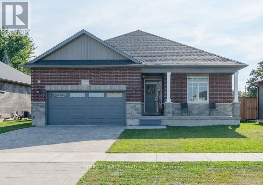125 SPENCER AVENUE, Lucan Biddulph (Lucan)
