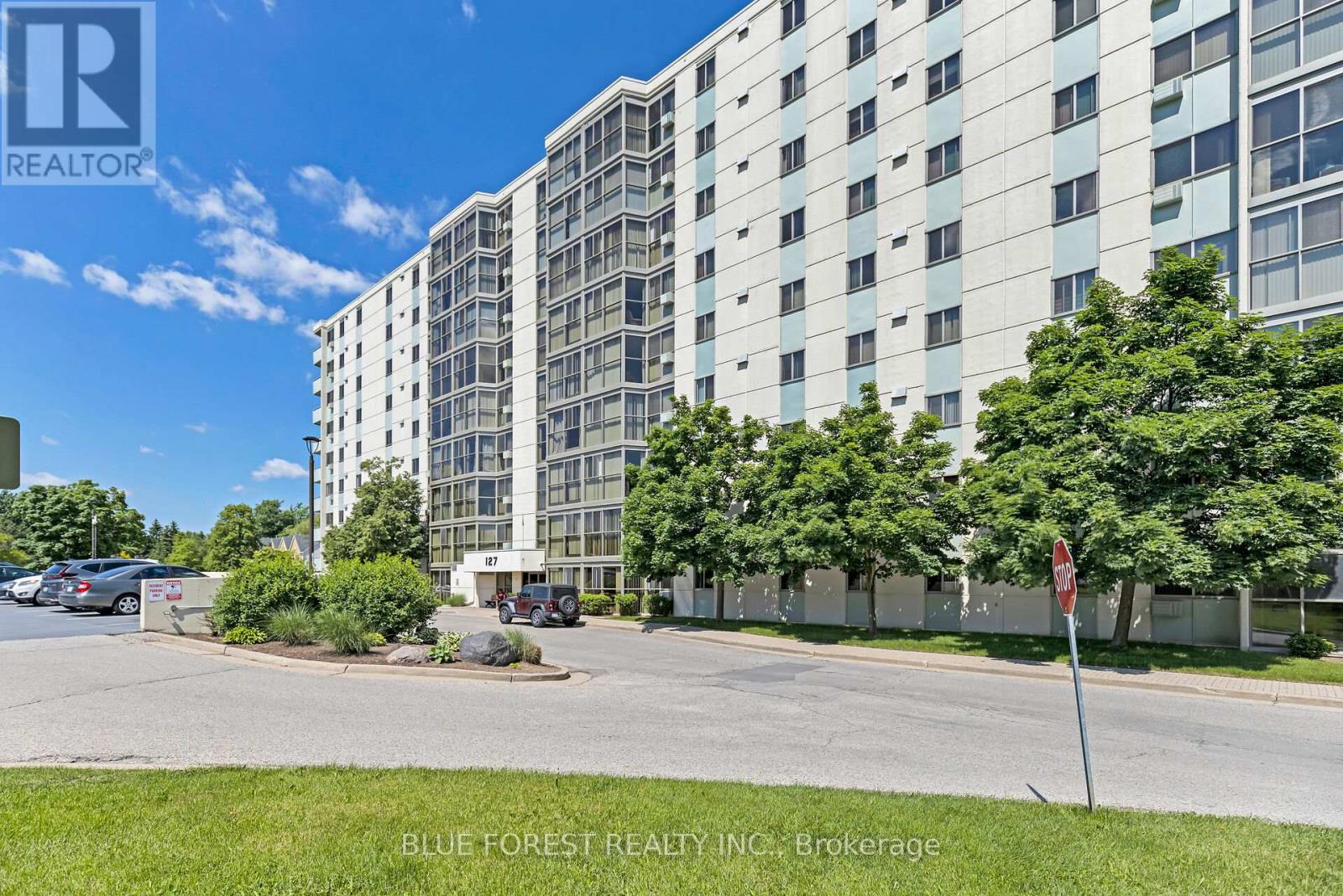 909 - 127 BELMONT DRIVE, London South (South O)