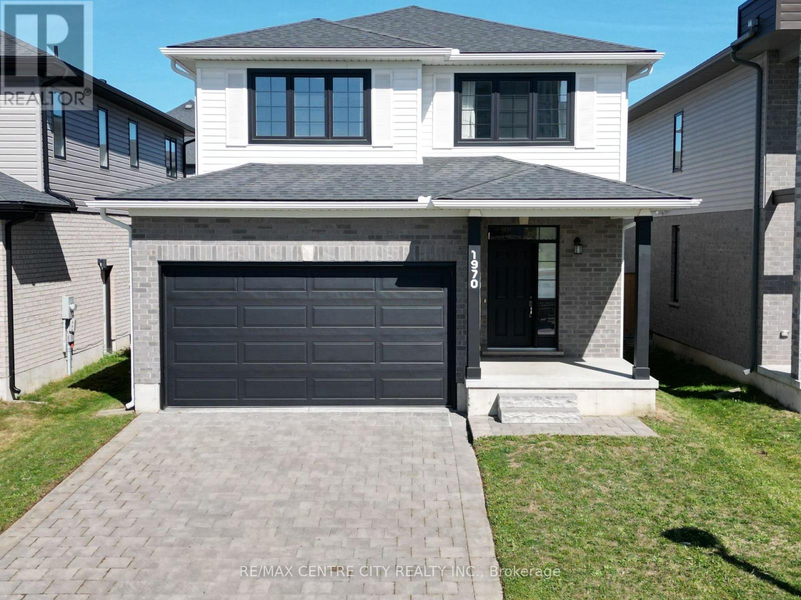 1970 JIM HEBB WAY W, London North (North S)