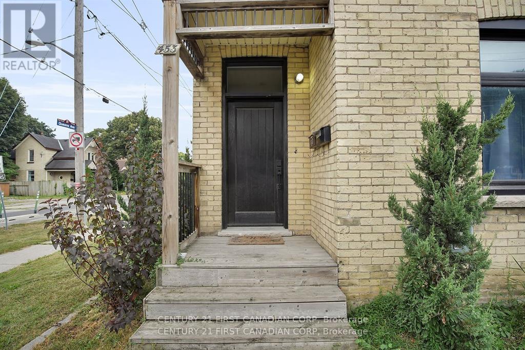 453 QUEBEC STREET, London East (East G)