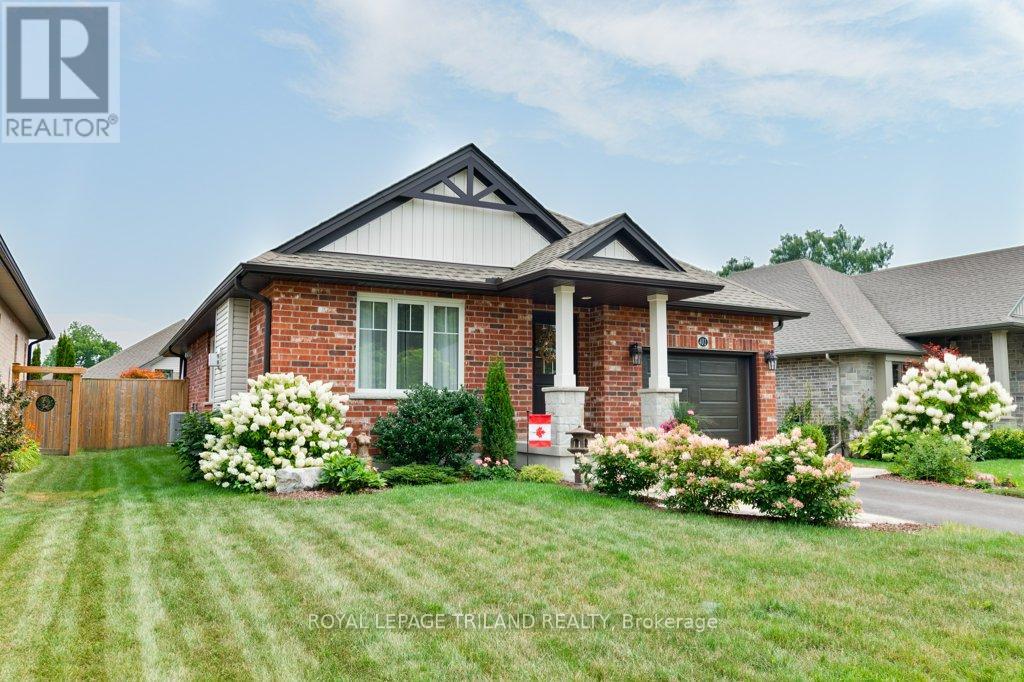 401 BEAMISH STREET, Central Elgin