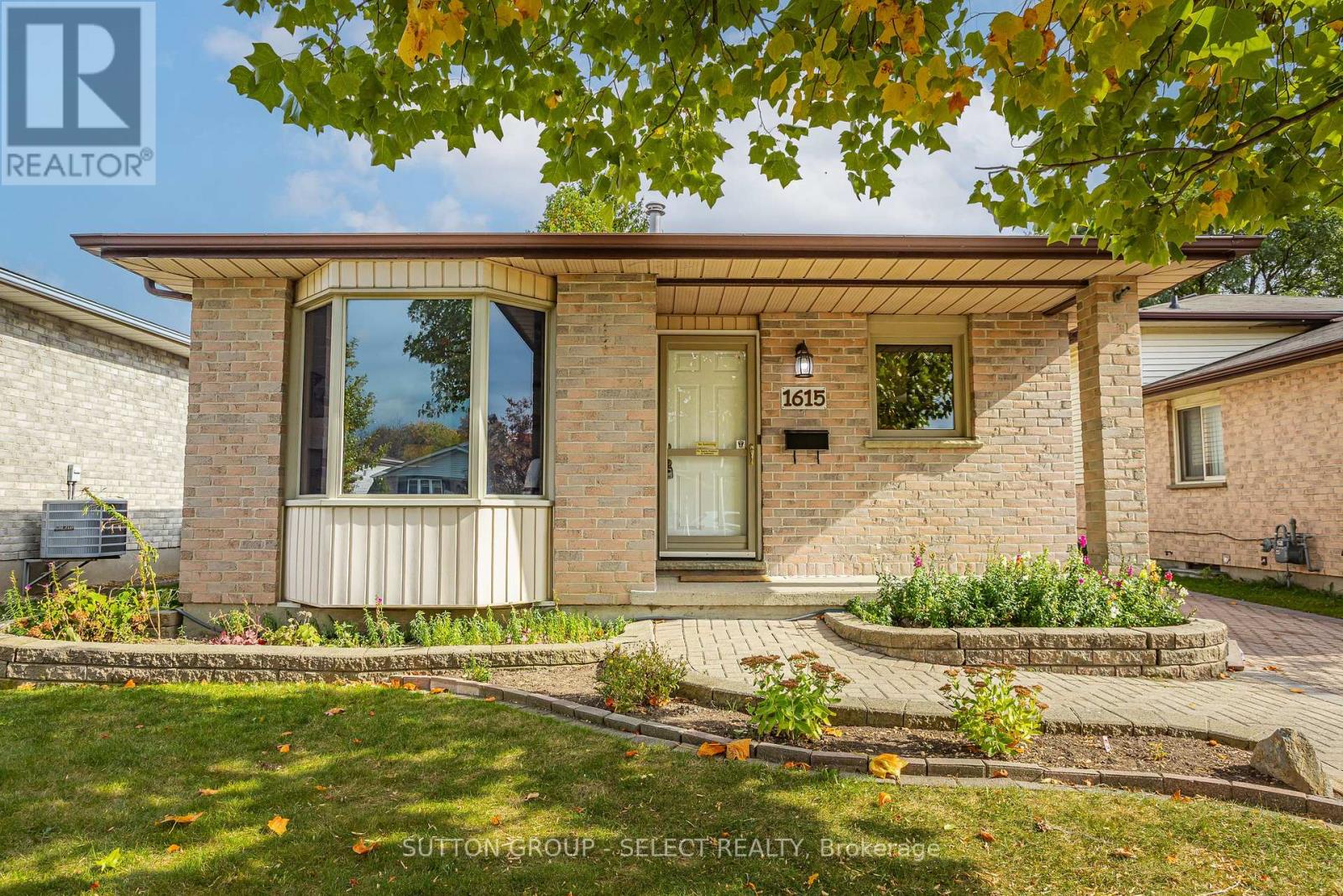 1615 JALNA BOULEVARD, London South (South X)