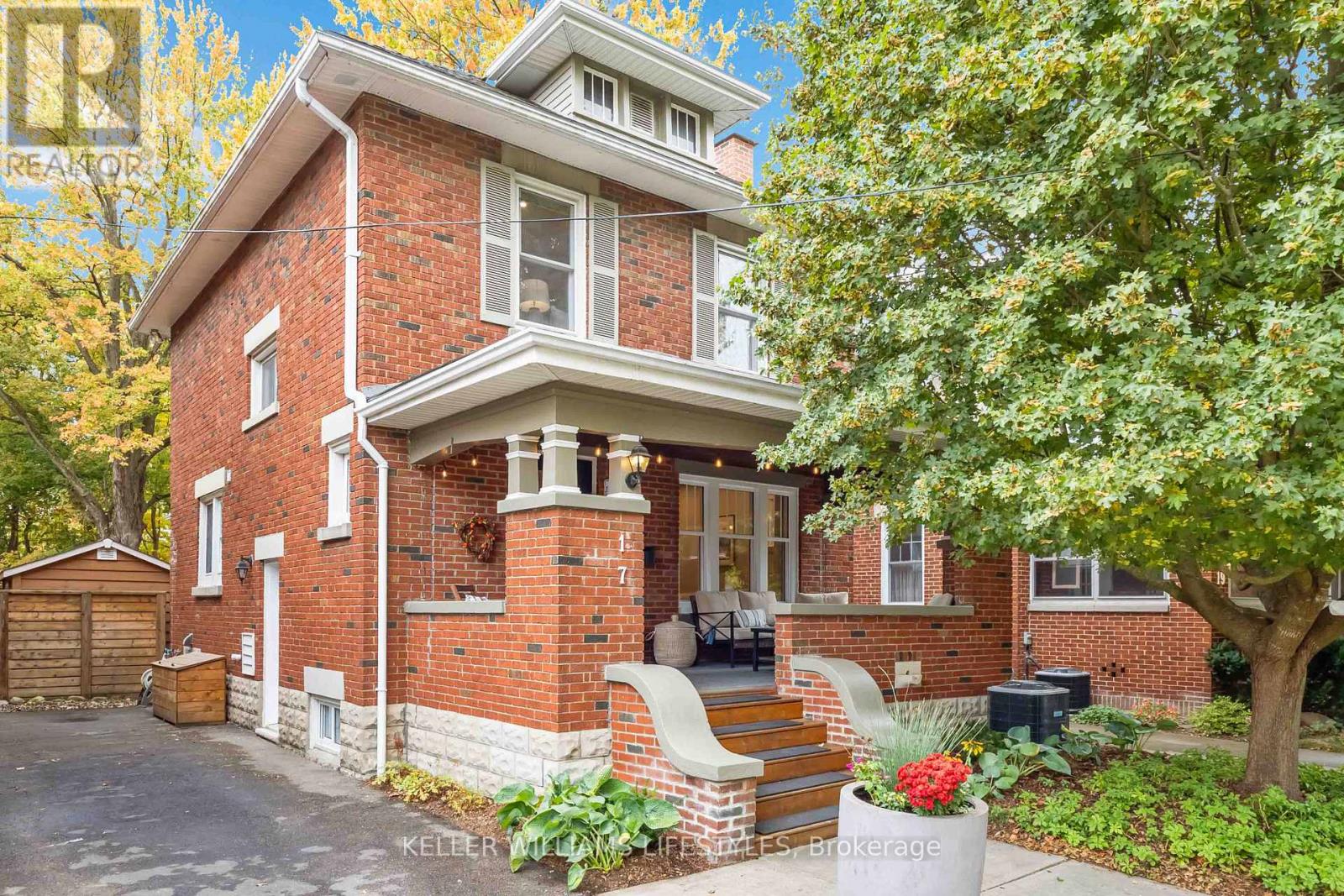 17 ERIE AVENUE, London South (South E)